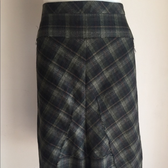 BCBGMaxAzria Dresses & Skirts - New Bcbgmaxazria Skirt size 6 $158 plaid wool NWT